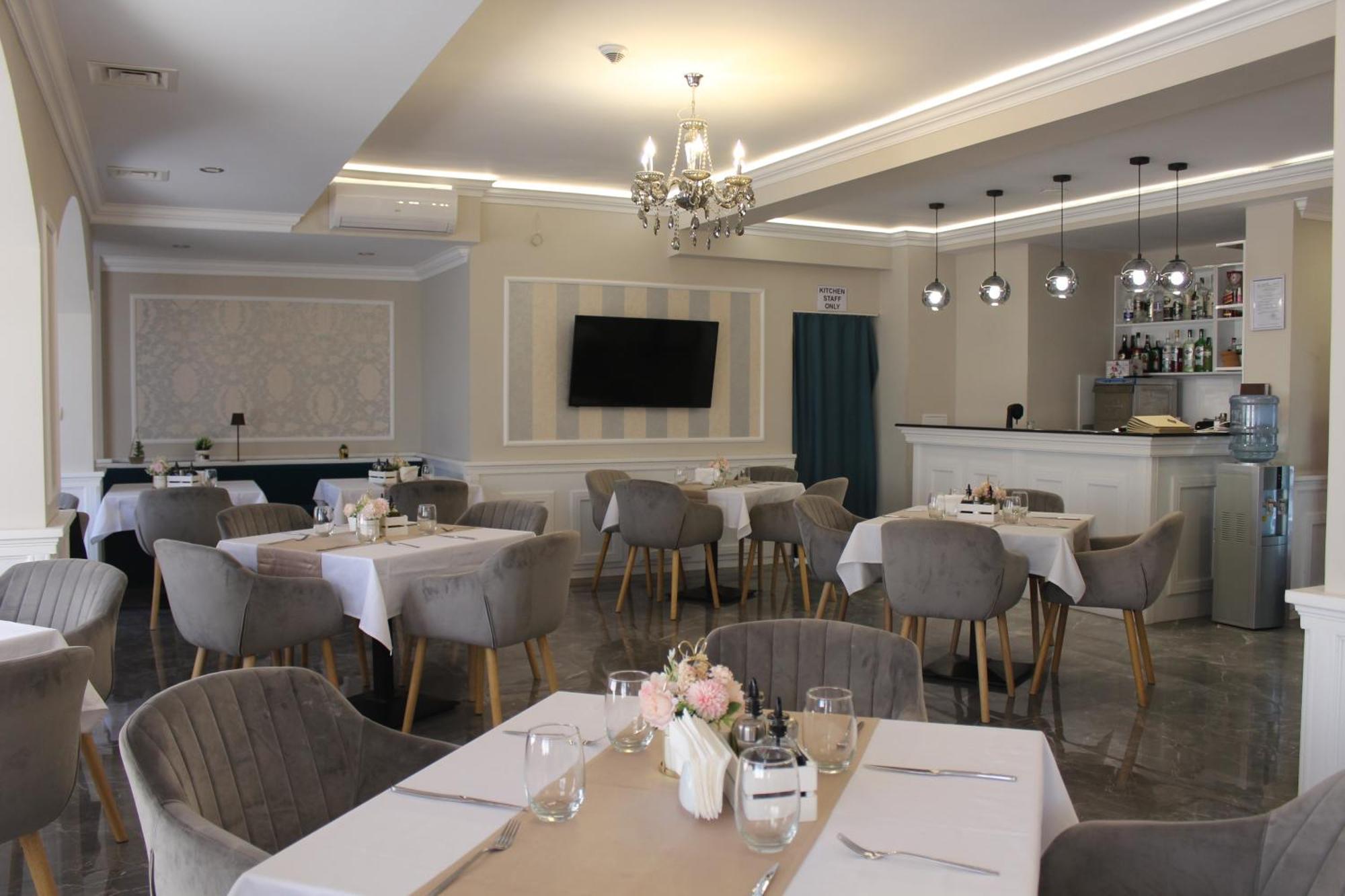 Vemara Boutique Hotel-free Parking